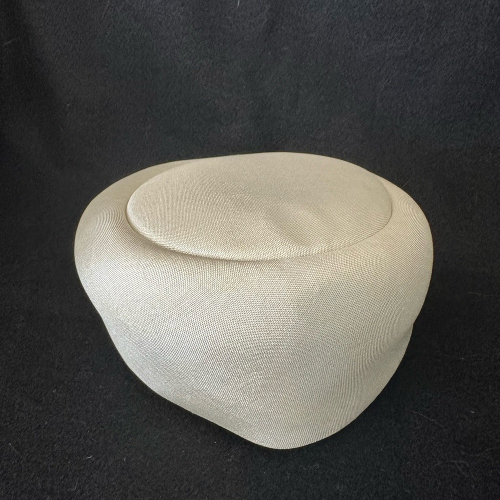 Vintage women’s pill box hat circa 1960’s.